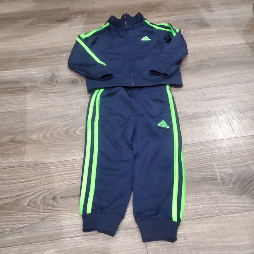Baby Adidas Matching Set Size 2T Kids Set in Navy and Neon Green 2 Pieces